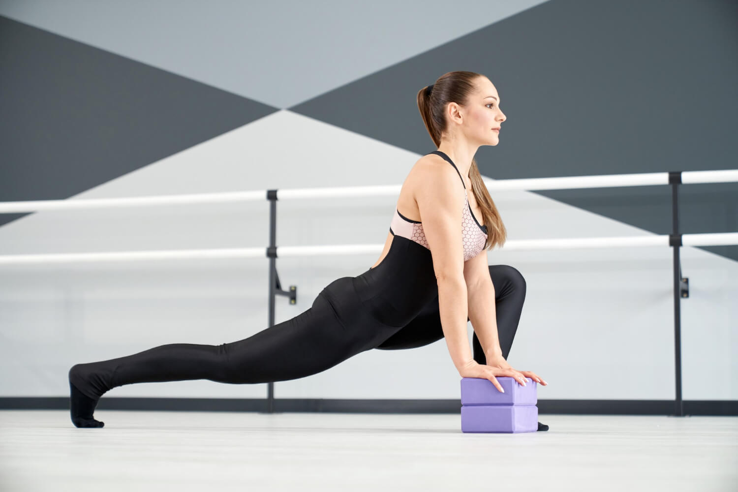 5 Ways to Use Yoga Blocks (Beginners to Advanced)